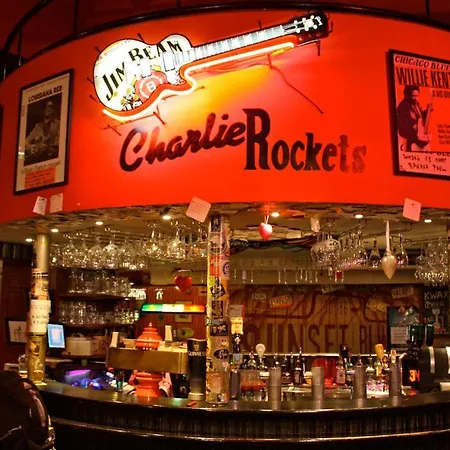Charlie Rockets Youth Hostel-2